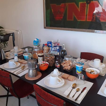נאפולי Charming Apartment With Balcony In The Historic Center מראה חיצוני תמונה
