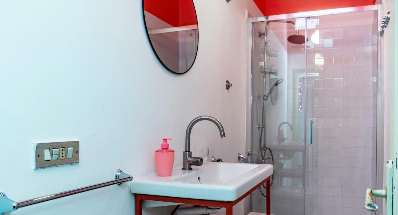נאפולי Charming Apartment With Balcony In The Historic Center מראה חיצוני תמונה